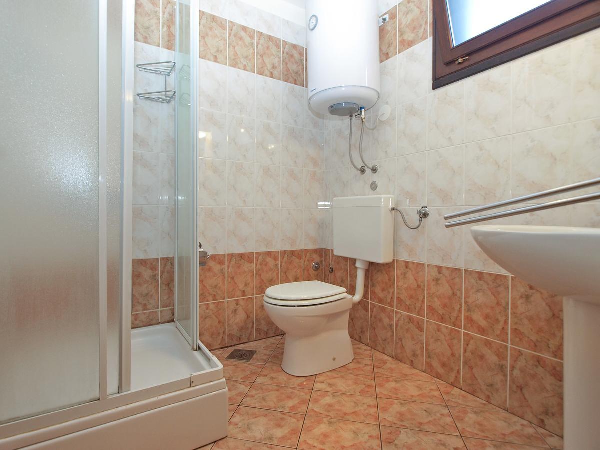 Apartments Nenad 1720 Premantura Exterior photo