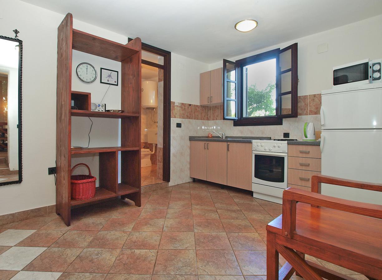 Apartments Nenad 1720 Premantura Exterior photo